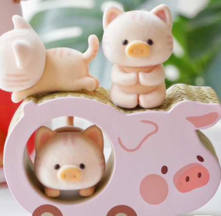 Lulu the Piggy Caturday lovely dolls