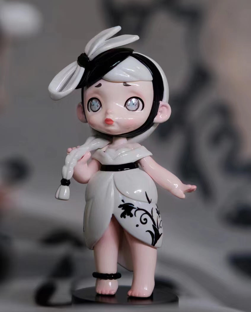 New Laura black&white elegant style dolls